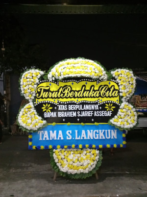 Papan Bunga Duka di Karang Baru